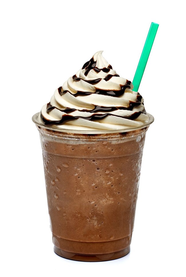 Jika suka frappuccino, menandakan kamu orang yang suka berpetualang dan mencari pengalaman baru. Kamu lebih suka hal-hal spontan ketimbang perencanaan matang. Kamu juga pribadi yang ceria, positif dan dan mudah diajak bergaul. Foto: iStock