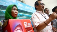 Putusan MA itu dinilai melanggar rasa keadilan dalam masyarakat karena Ibu Nuril merekam percakapan telepon itu untuk melindungi dirinya yang kerapkali digoda oleh sang mantan Kepala Sekolah SMAN 7 Mataram.