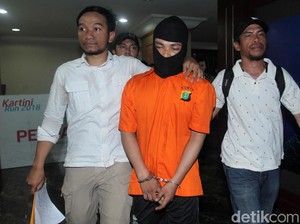 Pembunuh Sekeluarga di Bekasi Diserahkan ke Kejaksaan Siang Ini