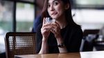 Pesona Cantik Kartika, Adik Sandra Dewi yang Hobi Makan Kue