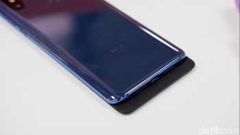 Bagian bawah ketika di-slide. Foto: Adi Fida Rahman/detikINET