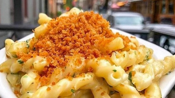 Yummy! Gurih Creamy Mac and Cheese untuk Ngemil Sore