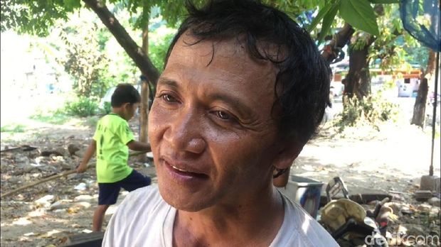 Warga Sudah Mengungsi Sebelum Tanah di Pademangan Amblas
