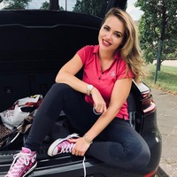 Harta gono-gini dari perceraian tersebut kabarnya bernilai besar. Meski tidak disebutkan nilainya. Kabarnya, Cathy mendapatkan mobil dan rumah.  Foto: Instagram (@cathy.lugner)