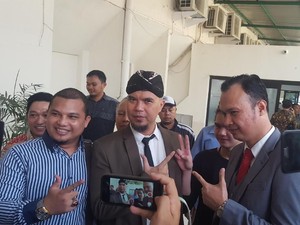Jaksa Belum Siap, Sidang Tuntutan Ahmad Dhani Ditunda