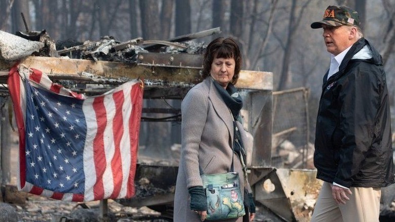 Trump Tinjau Kerusakan Akibat Kebakaran Hutan California Trump Tinjau Kerusakan Akibat Kebakaran Hutan California