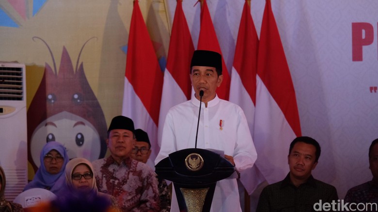 Jokowi Puji Jebolan Pelajar Muhammadiyah: Busyro hingga Anis Matta Jokowi Puji Jebolan Pelajar Muhammadiyah: Busyro hingga Anis Matta