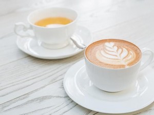 Teh atau Kopi, Mana yang Lebih Sehat?