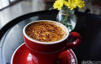 Typicali Coffee : Mantap! Cappucino Cream Brule yang Legit dengan Nachos Berlumur Keju