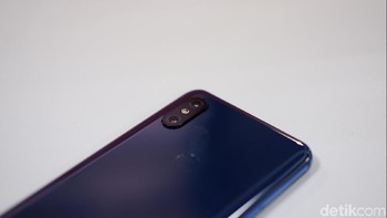 Selain itu ada kamera ganda yang ukurannya masing-masing 12 MP. Foto: Adi Fida Rahman/detikINET