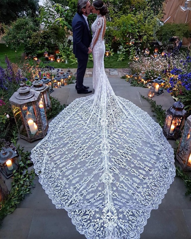 Sebelumnya Jade jadi perbincangan karena perbedaan usianya dengan sang suami. Namun wanita yang lebih muda 22 tahun dari suaminya tersebut mengaku jika Julian adalah orang baik dan menginspirasi. Foto: Instagram @jadehollandcopper