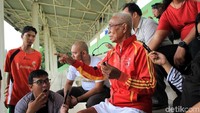 Pak Abduloh, saksi hidup dari Stadion VIC yang merantau jauh ke Jakarta dari kampungnya di Sangir (Sulut) pada tahun 1964. Ia pun berbagi ceritanya (Randy/detikTravel)