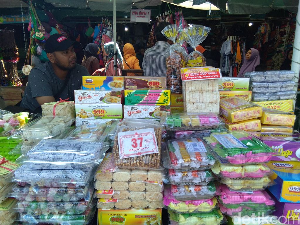 Oleh-oleh pasar beringharjo