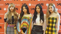 Jennie pun mengaku sangat senang kedatangannya untuk pertama kali ke Indonesia disambut meriah oleh BLINK (fans BLACKPINK). Foto: Septiana Ledysia