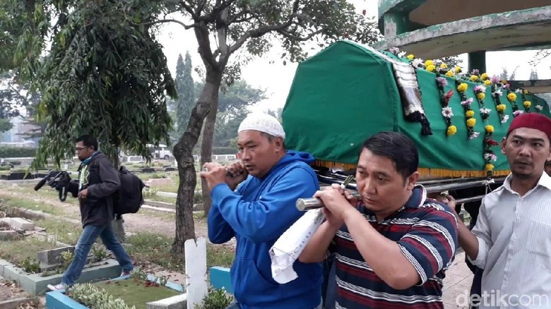 Polisi Tetapkan MN Tersangka Pembunuhan Dufi yang Tewas dalam Drum Polisi Tetapkan MN Tersangka Pembunuhan Dufi yang Tewas dalam Drum