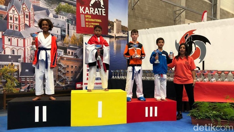 Juara! Bocah Solo Ini Raih Medali Emas Karate Internasional di Belgia Juara! Bocah Solo Ini Raih Medali Emas Karate Internasional di Belgia