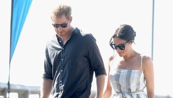 7 Gaya Terseksi Meghan Markle yang Melanggar Aturan Kerajaan Inggris