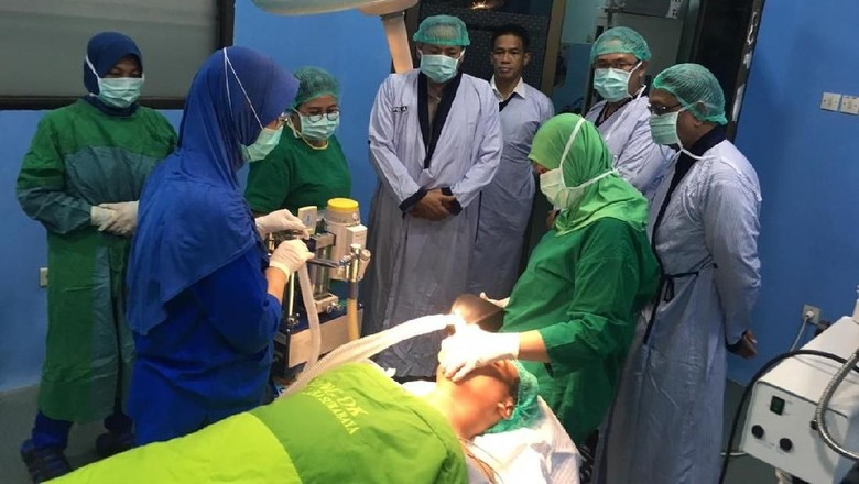 Polisi Korban Penyerangan di Lamongan Selesai Dioperasi Polisi Korban Penyerangan di Lamongan Selesai Dioperasi