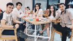 Hobi Makan Cookies dan Cake, Ini Pose Manis Syifa Hadju Saat Ngemil