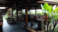 Bersantai Sambil Makan Enak di 5 Resto dengan Arsitektur Jawa yang Unik