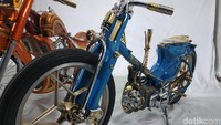 Honda C86 dengan konsep modifikasi street cub karya Mochammad Fiqhi Wahyu dari Malang ini memenangi kontes untuk kategori National Champion Matic & Cub.