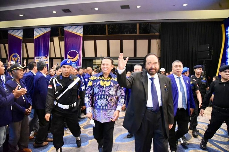 Bamsoet Puji Capaian 4 Tahun Fraksi Nasdem di DPR Bamsoet Puji Capaian 4 Tahun Fraksi Nasdem di DPR