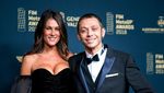 Potret Mesra Valentino Rossi dan Francesca Sofia Novello hingga di Paddock MotoGP