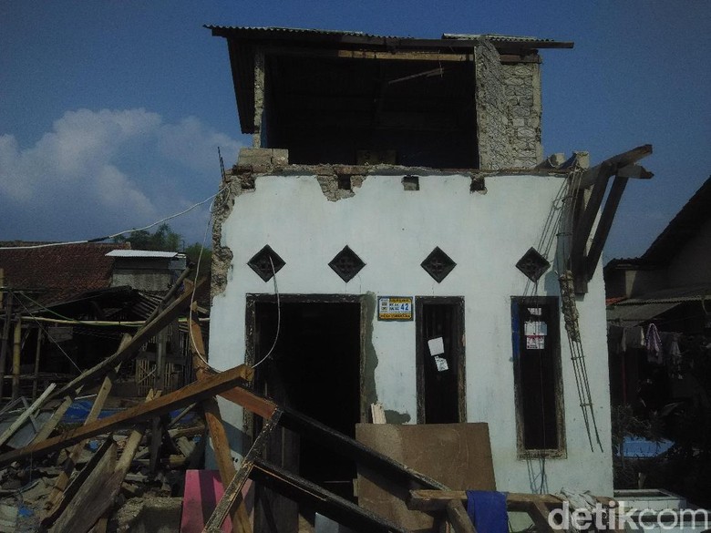 Cerita Warga Padalarang Detik-detik Puting Beliung Sapu Desanya Cerita Warga Padalarang Detik-detik Puting Beliung Sapu Desanya