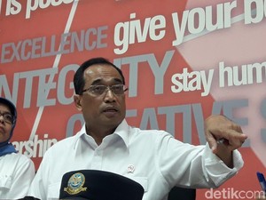 Menhub Surati Maskapai: Jual Tiket Jangan Mahal-mahal!