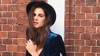 Sofia sendiri merupakan aktris dan model asal Italia. Ia menjadi lembaran baru di hati Rossi, usai putus dengan Linda Morselli pada 2016. (Foto: Instagram @francescasofianovello)