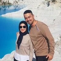 Sultan Djorghi menikah dengan Annisa Trihapsari pada Mei 2007. Sebelum menikah dengan Sultan Djorghi, Annisa sudah pernah menikah dengan Adjie Pangestu.Foto: Instagram