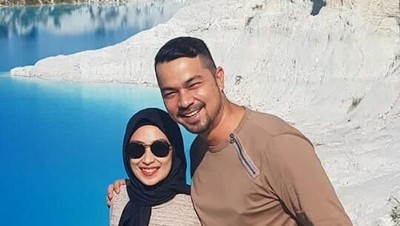 Momen Romantis Sultan Djorghi dan Annisa Trihapsari