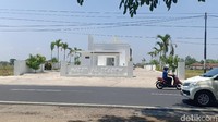 Sebelum kasus laporan pencemaran nama baik, Sisca Dewi diketahui membangun sebuah masjid yang dikabarkan senilai Rp 6 miliar di Madiun. Foto: Sugeng Harianto/ detikHOT