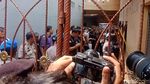 Begini Suasana Rekonstruksi Pembunuhan Satu Keluarga di Bekasi