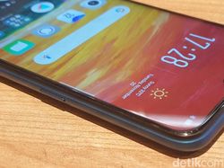 Penampakan Oppo A7 yang Tampil Mewah dan Menawan