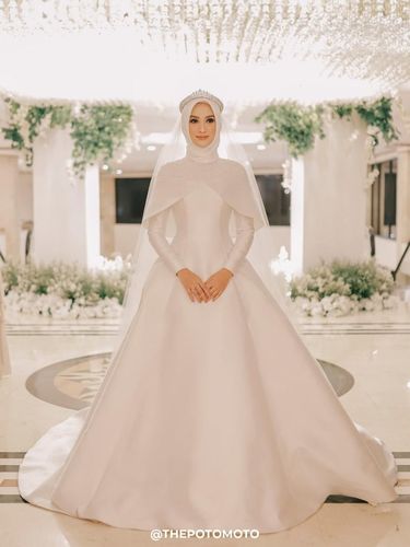 8 Inspirasi Gaun Pengantin Muslimah dari Artis hingga Selebgram