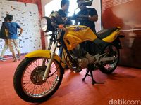 Nostalgia Dengan Motor Honda Yang Disuntik Mati