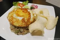 Dualitas Coffee: Hangatnya Cappuccino dan Nasi Goreng Diabetes Murah Meriah