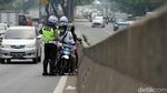 Pemotor Bandel Ditilang di Flyover Pesing
