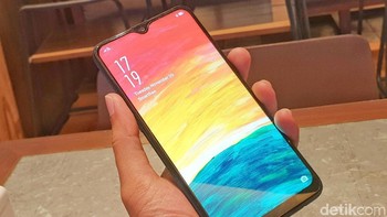 Kemungkinan Oppo A7 dilepas dengan harga Rp 3 jutaan. Foto: Adi Fida Rahman/detikINET
