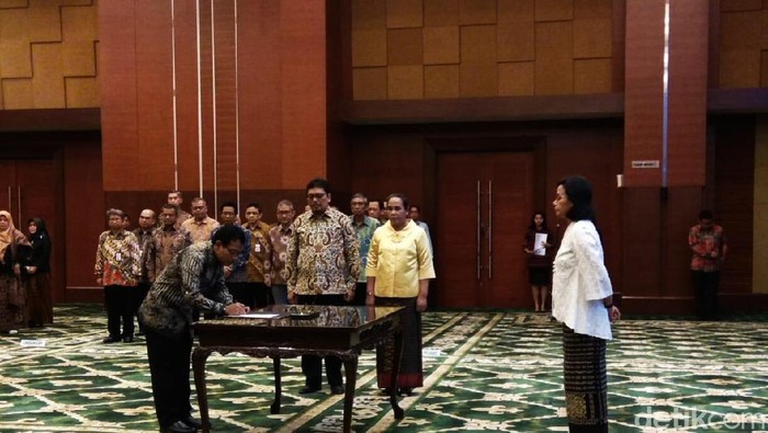 Lantik Pejabat Kemenkeu, Sri Mulyani Beberkan Tantangan Ekonomi RI