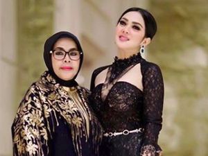 Keluarga Inti Syahrini Sudah Tiba di Jepang
