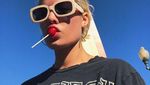 Tiada Hari Tanpa Pizza, Ini Pose Halsey Saat Menyantap Pizza