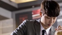 Berkat kemampuan aktingnya, ia menjadi pemeran utama dalam drama The Bride of Habaek. Drama fantasi yang tayang tahun lalu itu mendapat rating yang tinggi. Foto: Instagram skawngur