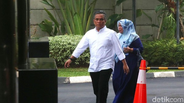Ketua DPRD Labuhanbatu Diperiksa KPK