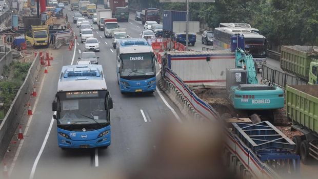 Jokowi: Mohon Maaf, Ekspor-Investasi RI Sudah Tertinggal