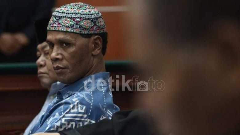Polisi Tetapkan Hercules Jadi Tersangka Polisi Tetapkan Hercules Jadi Tersangka