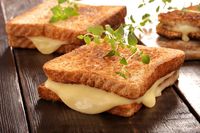 6 Cara Cerdas Menghemat Uang Saat Sarapan 