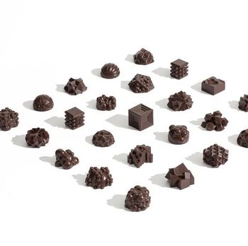 Seniman Ini Buat Cokelat yang Terinspirasi dari Kombinasi Rasa Hong Kong dan Australia