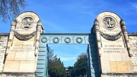 Pere Lachaise ini berlokasi di 8 Boulevard de Menilmontant, Paris, Prancis (iStock)  